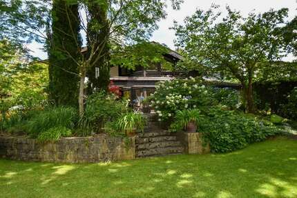 Haus zum Kaufen in Bad Homburg vor der Höhe Dornholzhausen 3.600.000,00 € 568 m² - Bad Homburg vor der Höhe / Dornholzhausen