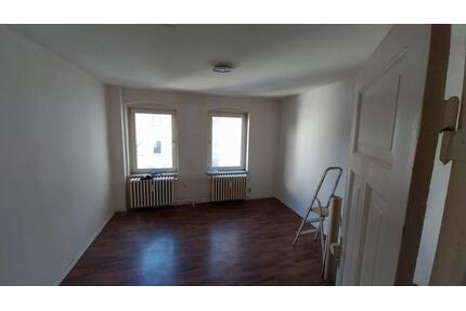 Flensburg: 2 Zi. Hinterhaus, ruhig, sofort verfügbar,