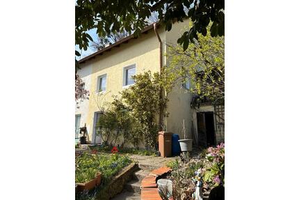 Haus Deggendoerf - 205.000,00&nbsp;EUR Kaufpreis, ca.&nbsp; 100,00&nbsp;m&sup2; in Deggendorf (PLZ: 94469)
