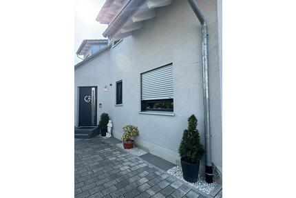 Moderne Doppelhaushälfte in ruhiger Sackgasse , PROVISIONSFREI - Lichtenau