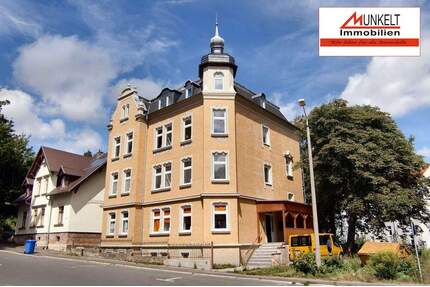 Zentral & ruhig: Attraktive 2-Zimmer-Wohnung mit Einbauküche am Park - Zeitz