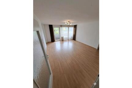 Von PRIVAT: Top Lage! Helle 3,5 Zimmer Wohnung in Walldorf - Mörfelden-Walldorf