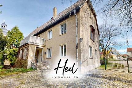 Historisches Pfarrhaus mit 2.900 m² Grundstück, Balkon und Kamin-Freisitz - Groitzsch Audigast