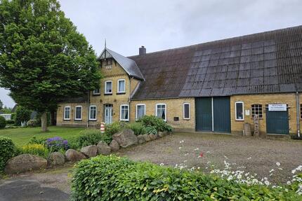 Resthof mit 2 Wohneinheiten in Nordfriesland Bauernhaus Stall - Winnert
