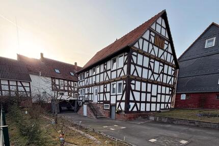 Charmantes Fachwerkhaus – neue Heizung & viel Potenzial - Wohratal