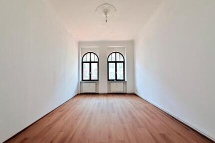 2Zi 56qm EG Wohnung neu saniert in Bremerhaven-Lehe zur Miete