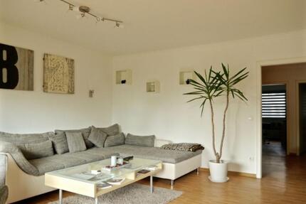 3-Zimmer-Wohnung in Düsseldorf-Kaiserswerth mit Loggia und Garage