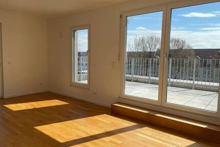 Moderne Wohnung mit Einbauküche und Dachterrasse - Manching