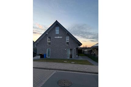 Moderne 4-Zimmer-Wohnung (2. Stock) mit Dachgeschoss - Herford