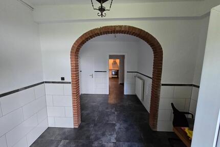 3 Zimmer Wohnung von Privat - 800,00&nbsp;EUR Kaltmiete, ca.&nbsp; 89,00&nbsp;m&sup2; in Dägeling (PLZ: 25578)