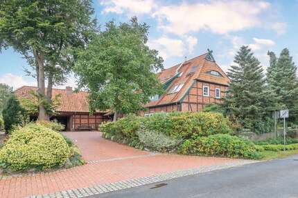 Haus zum Kaufen in Soderstorf 735.000,00 € 453 m²