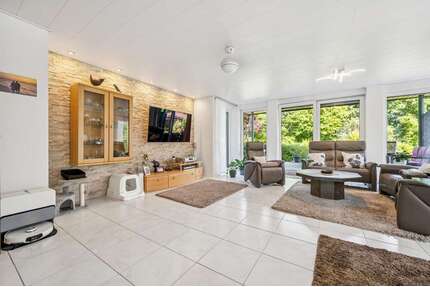 Haus zum Kaufen in Voerde (Niederrhein) 875.000,00 € 237 m²