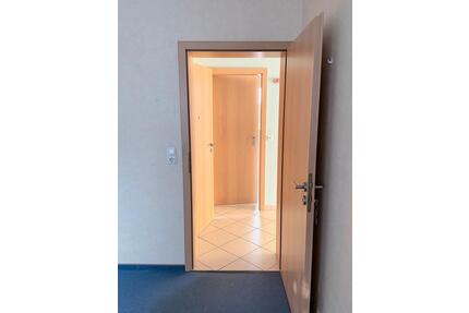 Helle 2-3 Zimmer Wohnung mit Einbauküche in ruhiger Lage - Taunusstein