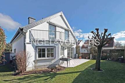 Haus zum Kaufen in Friedberg (Hessen) 625.000,00 € 175.31 m²