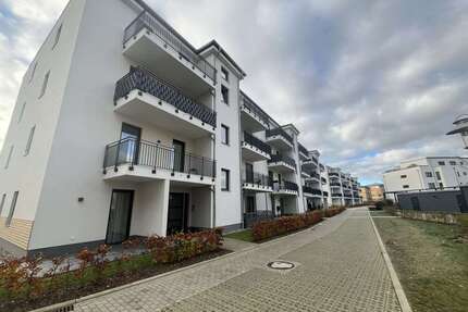 Wohnung zum Mieten in Schwerin 735,00 € 70.27 m²