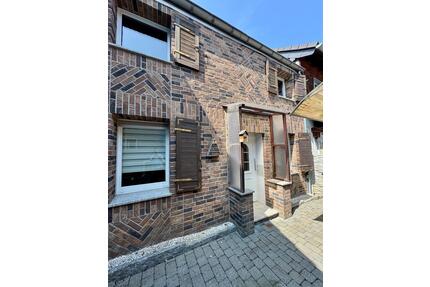 Charmantes kleines Haus mit gemütlichem Hof und Garten - Herzogenrath