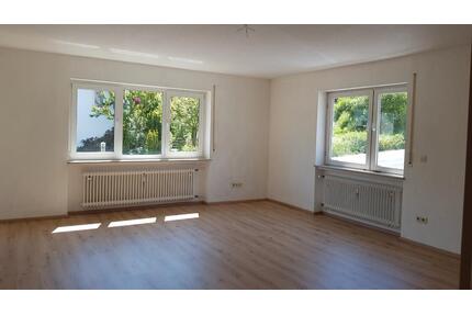Helle Wohnung mit Balkon, naturnah und doch zentrale Lage - Alzenau