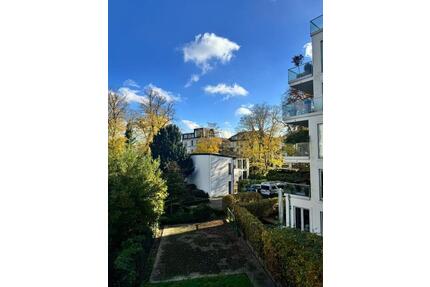 Exklusiv möblierte 2-Zimmer-Wohnung mit Loggia in Bestlage an der Außenalster (Schwanenwik) - Hamburg Hohenfelde