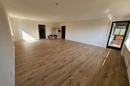 Wohnung zu vermieten - 1.240,00&nbsp;EUR Kaltmiete, ca.&nbsp; 138,00&nbsp;m&sup2; in Ingolstadt (PLZ: 85055) Nordost