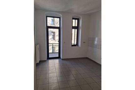 Angebot freundliche helle 4-R-Wohnung mit BLK. im 2.OG ca.105 in MD-Alte Neustadt zu vermieten . - Magdeburg