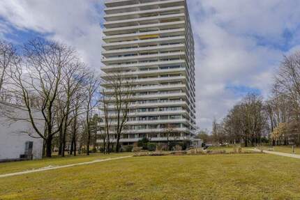 Reizende 2 Zi. Wohnung mir Fernblick über München