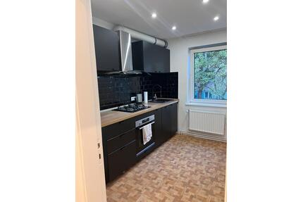 Helle und modernisierte 3 Zimmer Eigentumswohnung mit Souterrain - Bremen Burglesum