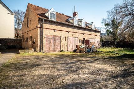 Große Remise auch für Gewerbe Monteur in Berlin-Marienfelde