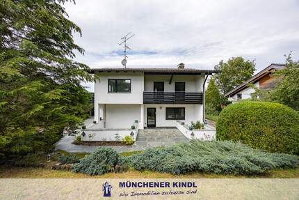 Repräsentatives Mehrgenerationenhaus auf ca. 851 m² Grundstück - Otterfing