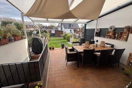 Komplett saniertes Einfamilienhaus mit Garten und Garage Wickrath Mitte - Mönchengladbach