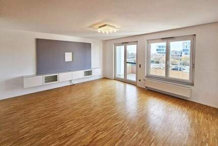 Wohnkomfort wie in einem Haus - großzügige Maisonette über zwei Etagen - Holzgerlingen