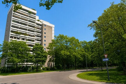 PREISREDUZIERUNG 4-Zi.-ETW mit 2 Loggien und Tiefgarage in Taufkirchen