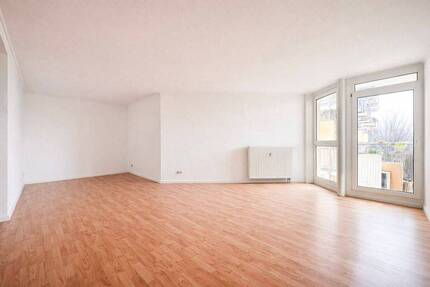 4-Zimmer-Familienwohnung mit Balkon & TG - viel Platz für Ihre Ideen - Berlin Weißensee