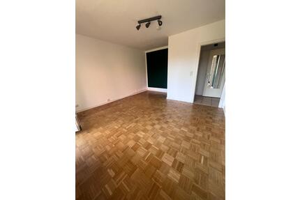 1-Zimmer-EG-Wohnung mit großem Balkon, 23560 Lübeck