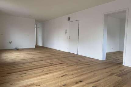 Wohnung zum Mieten in Friedrichshafen 1.300,00 € 75 m²