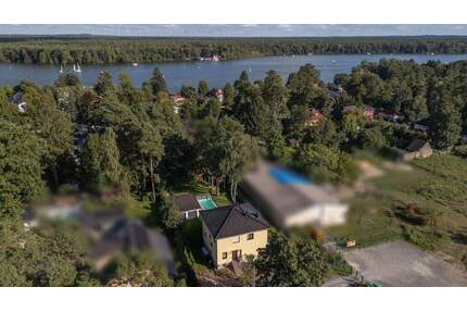 Hochwertiges Einfamilienhaus mit Einliegerwohnung & Pool - Eichwalde