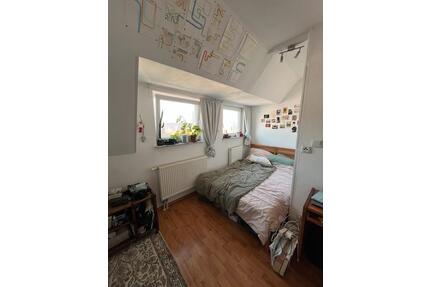 Schöne 12 m2 WG Zimmer - 430,00&nbsp;EUR Kaltmiete, ca.&nbsp; 12,00&nbsp;m&sup2; in Ulm (PLZ: 89077) Söflingen