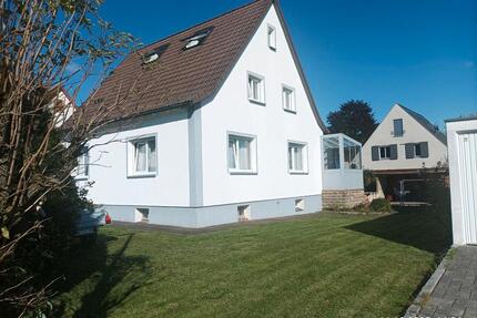 Einfamilienhaus zu verkaufen - 375.000,00&nbsp;EUR Kaufpreis, ca.&nbsp; 130,00&nbsp;m&sup2; in Trossingen (PLZ: 78647)
