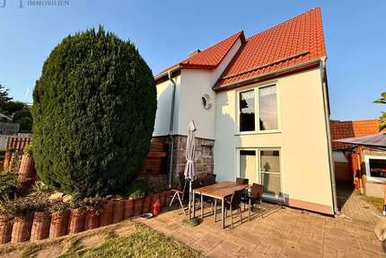 Haus zum Kaufen in Helsa 395.000,00 € 190 m²