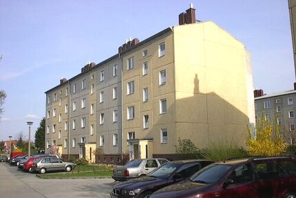 Wohnen mitten im Ort. - 379,44&nbsp;EUR Kaltmiete, ca.&nbsp; 61,20&nbsp;m&sup2;&nbsp;Wohnfl&auml;che in Wittichenau (PLZ: 02997)