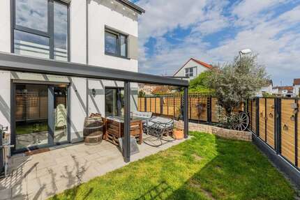 Haus zum Kaufen in Groß-Gerau 630.000,00 € 153 m²