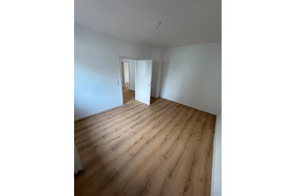 2 Zimmer Wohnung mit Stellplatz - Viernheim