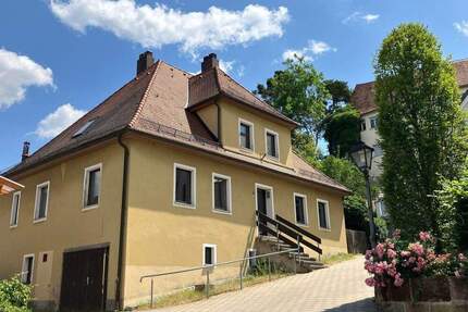 JETZT KOMPLETT-VERKAUF! - Pfarrhaus mit idyllischem Garten in Hilpoltstein