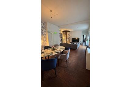 Sehr ruhige, 6-Zi-Altbau-Wohnung über 2 Etagen in Altbogenhausen im Rückgebäude, große Terrasse! - München