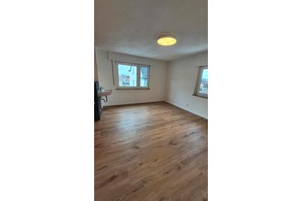 Zimmer für Gewerbe mitten in Rottenburg am Neckar