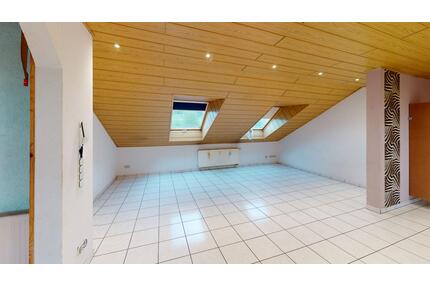 Lichtdurchflutete und geräumige 3 Zimmer-Wohnung sofort frei - Püttlingen