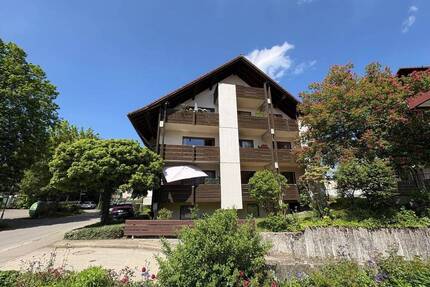 Schöne 3-Zimmer-EG-Wohnung mit Balkon und TG-Stellplatz in Leutkirch im Allgäu!
