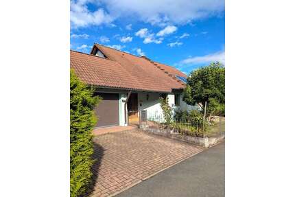 Haus zum Kaufen in Untersteinach 399.000,00 € 202 m²