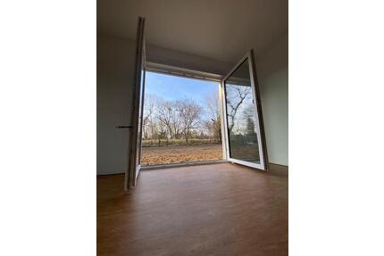 4,5 Zimmer-Wohnung mit ca. 350 m² eigenen Garten - Fredersdorf-Vogelsdorf