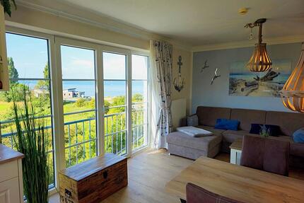 % Ferienwohnung EdelStein direkt am Meer bei Laboe %