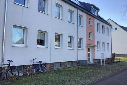 Charmante Dachgeschosswohnung (ca. 49,24 m²) mit Tageslicht-Duschbad - Barsinghausen